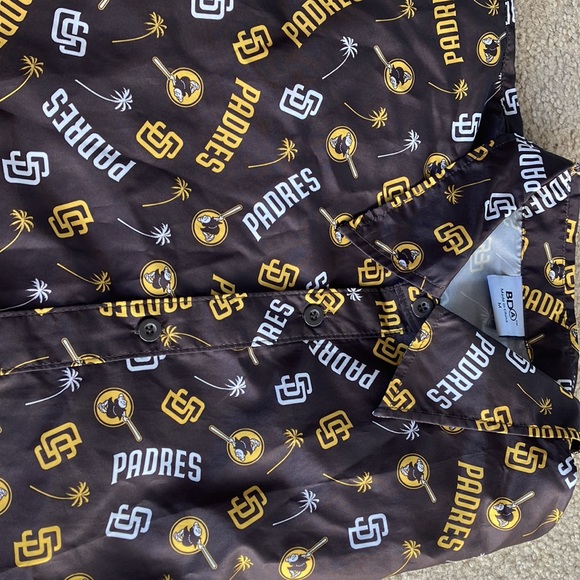 San Diego Padres Hawaiian Collared Shirts - Picture 3 of 4